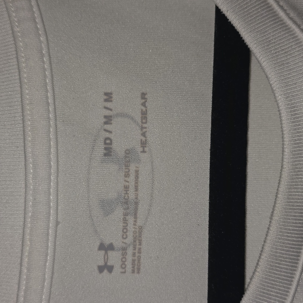 Under Armour Tee with Pink Graphic - Picture 3 of 4